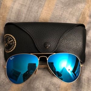 Ray Ban Aviators - blue mirrored